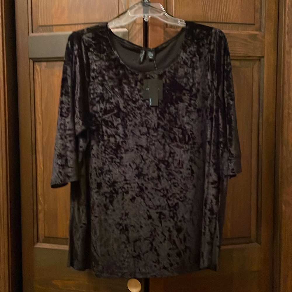 Velvet Scoop Neck Women’s Top - Dark Plum